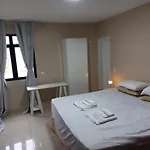 Apartamento inteiro 170m2 com 3 quartos - 100m da praia - check-in flexível