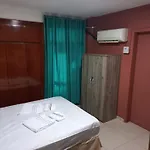 Apartamento inteiro 170m2 com 3 quartos - 100m da praia - check-in flexível